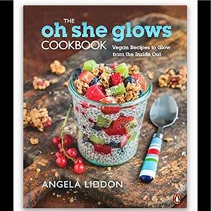 The Oh She Glows Vegan Cookbook 🥘